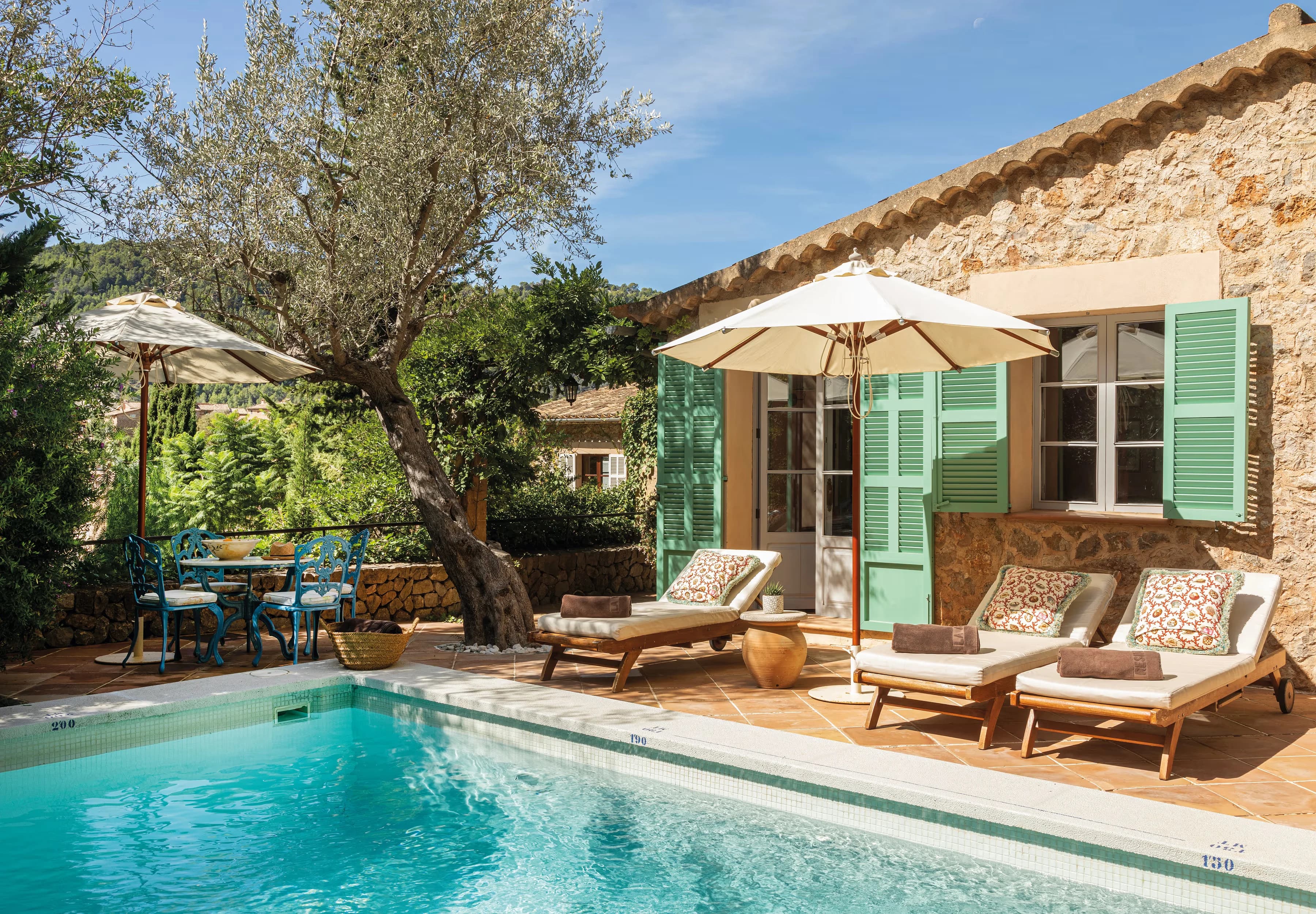 Private pool