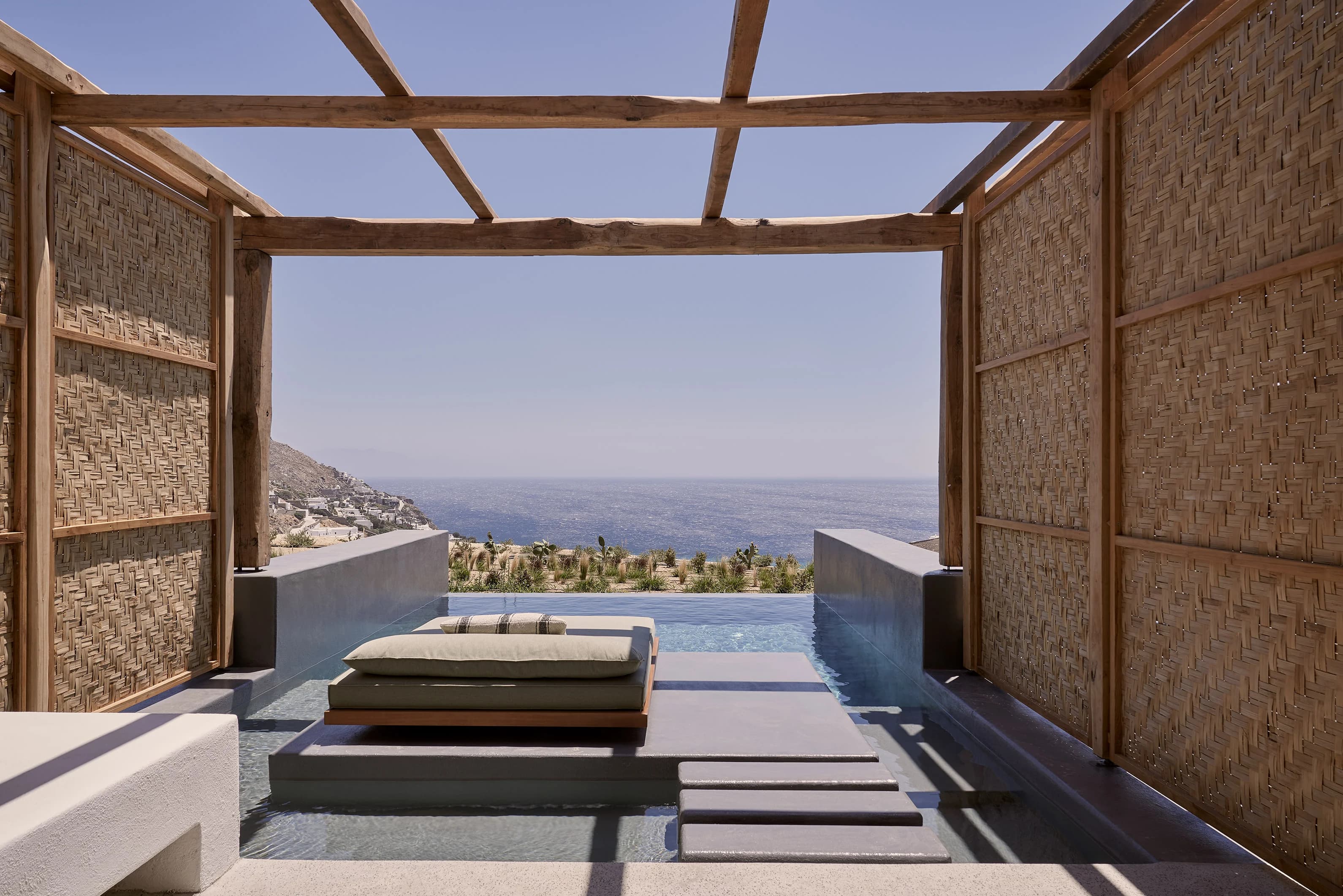 Private pool