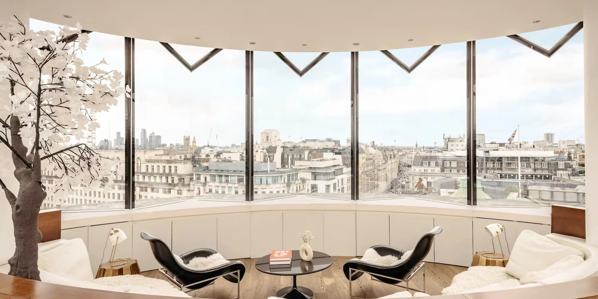 Au Sommet de la Capitale : Les 5 Plus Beaux Penthouses de Londres