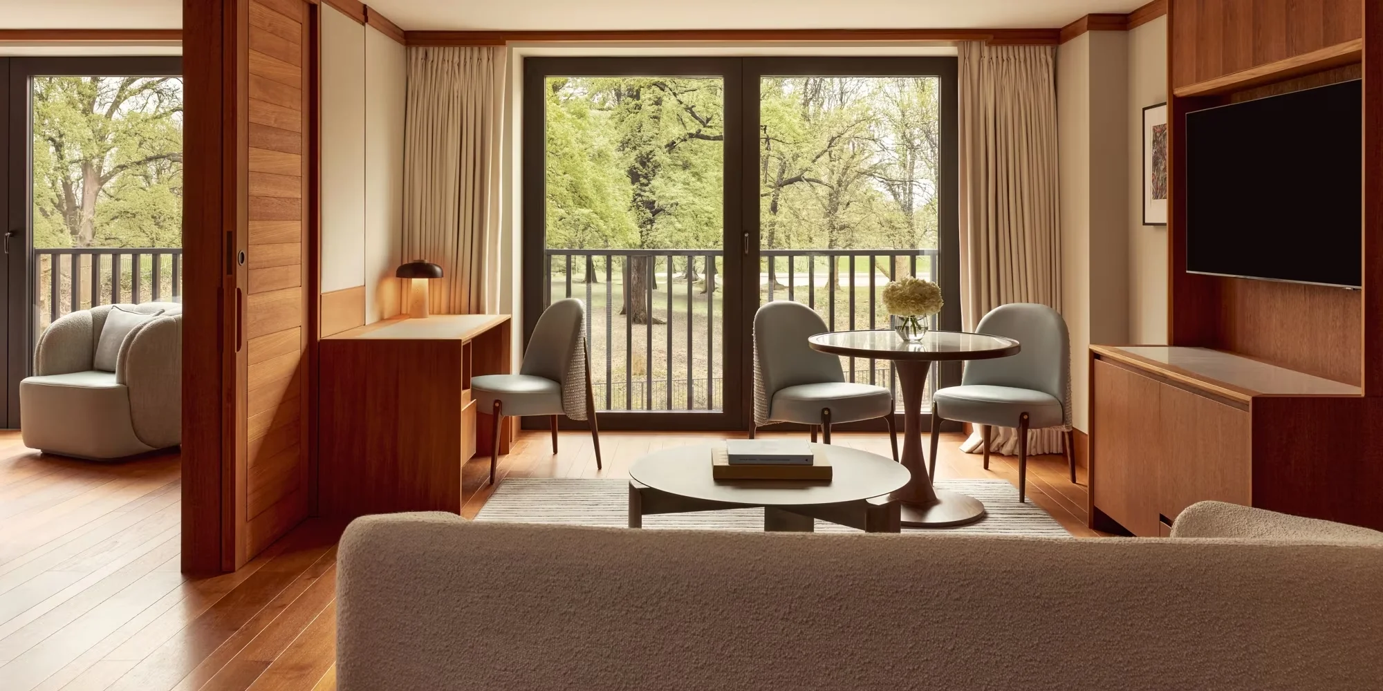 BER-TWO-BEDROOM-PARK-SUITE-JH-132-01